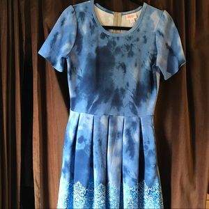 LuLaRoe Painted Amelia size Medium